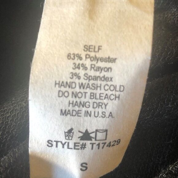 Woman's Black L/S Top Sz S - Picture 4 of 4